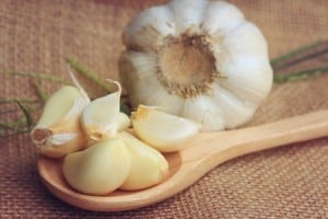 garlic for acne